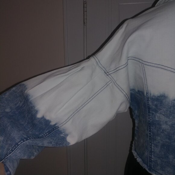 INC International Concepts: 2-Tone Crop Denim Jacket W/Balloon Sleeves - Size S - Picture 7 of 9